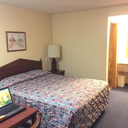 Stagecoach Inn Motel Molalla Экстерьер фото